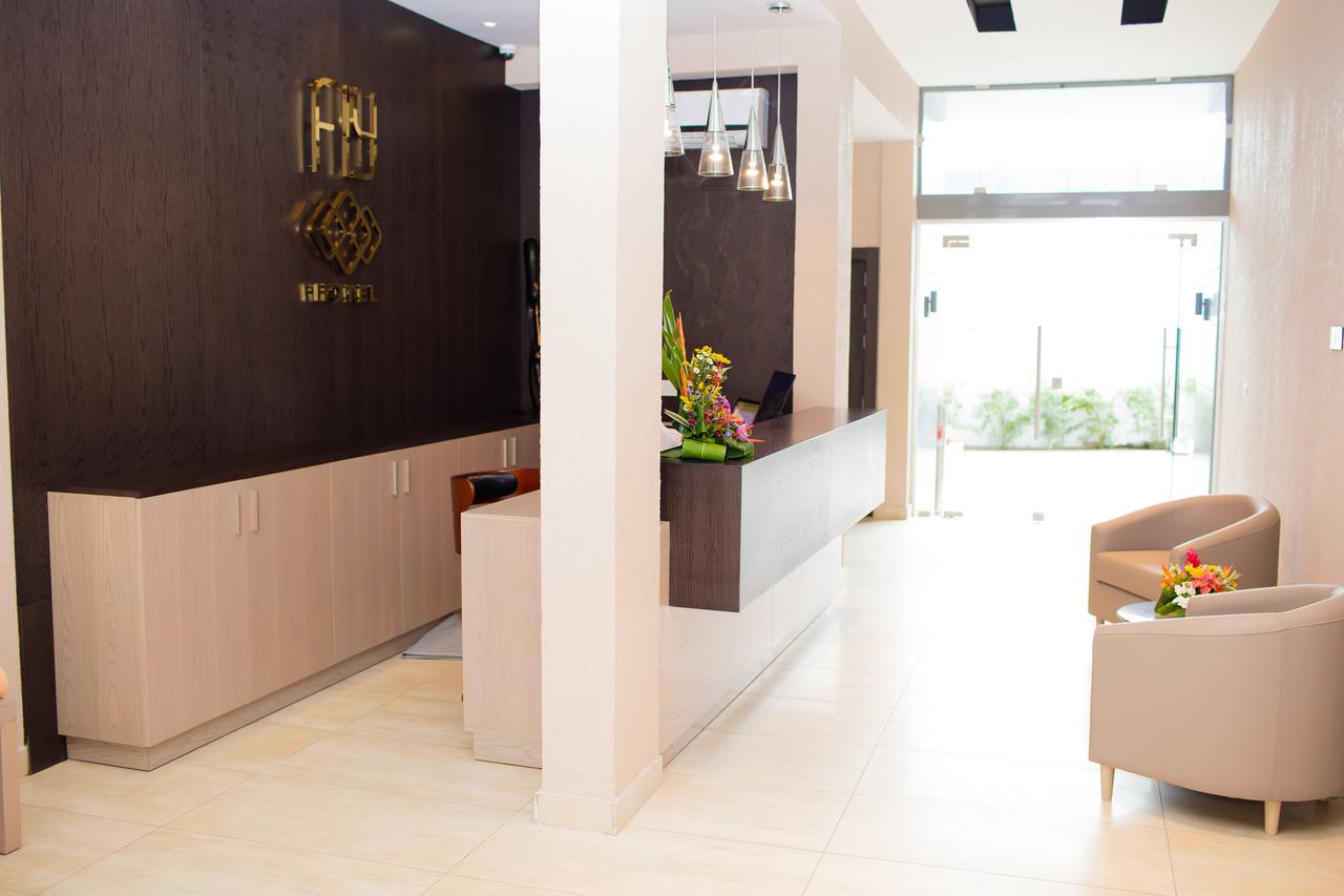 Fly Hotel Libreville Exterior foto